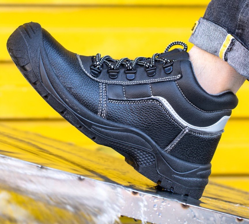 High Quality Comfortable Safety Shoes for Men Leather Oil Resistant Glass Fiber Toe Work Boots Safety Shoes for Industria